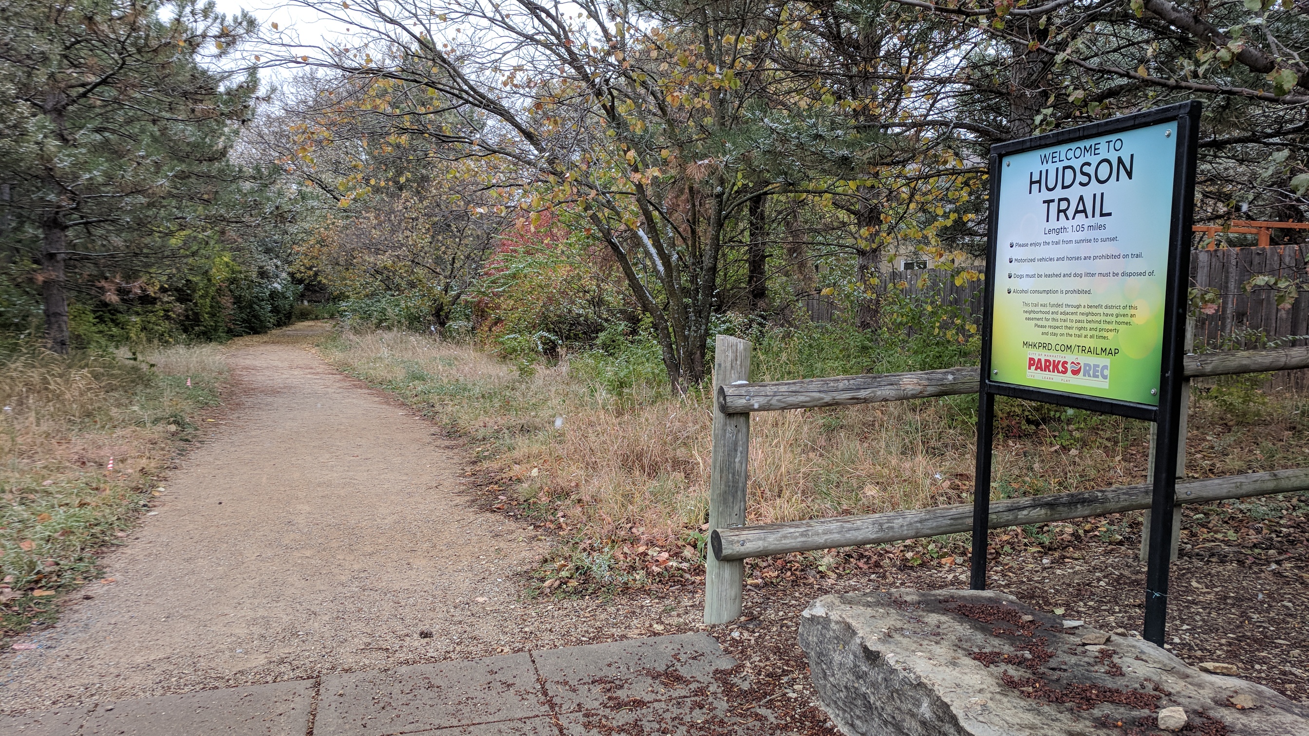 Hudson Trail Hiking - Manhattan, Kansas, USA